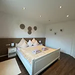 Appartement Boho Mit Eigenem Garten Naehe Salzburg