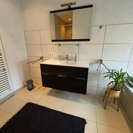 Appartement Boho Mit Eigenem Garten Naehe Salzburg Freilassing