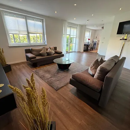 Apartment Boho Mit Eigenem Garten Nähe Salzburg Freilassing